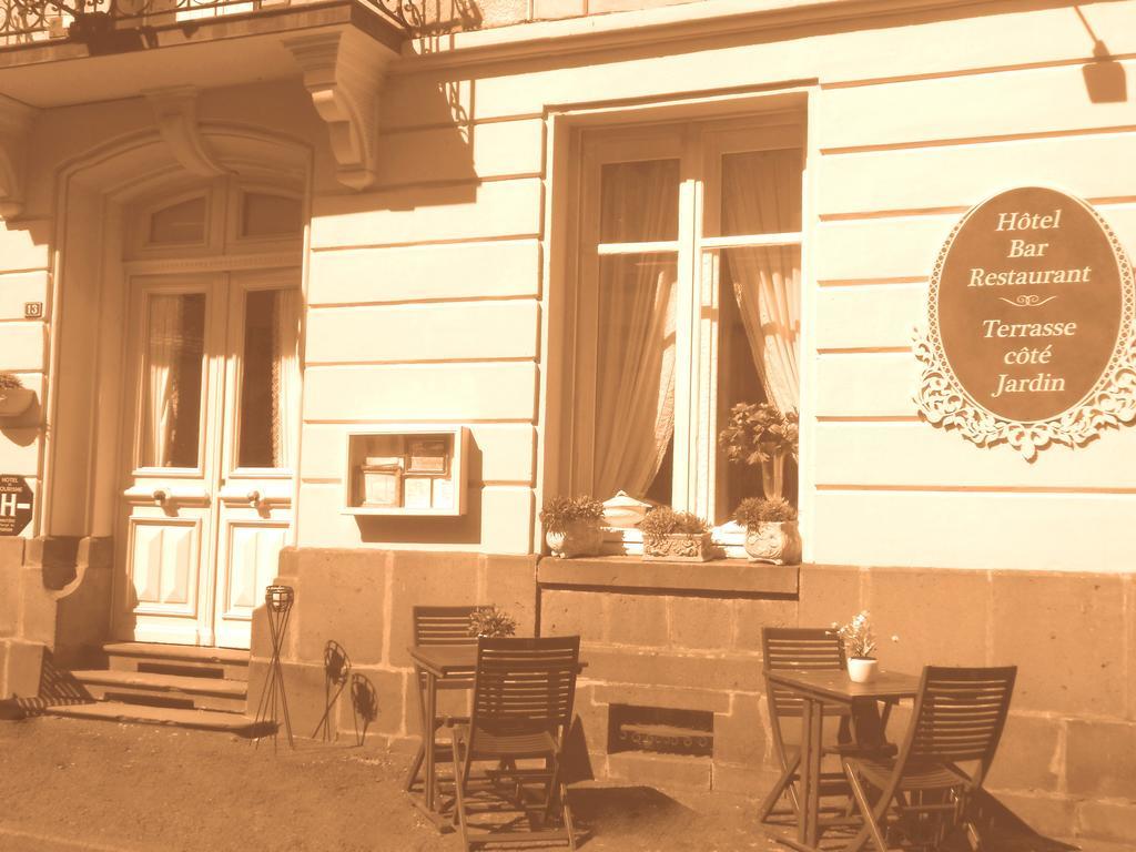 Hotel De La Providence Égliseneuve-dʼEntraigues Eksteriør billede