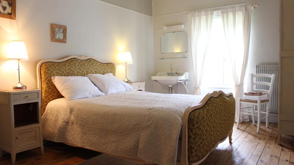 Hotel De La Providence Égliseneuve-dʼEntraigues Eksteriør billede